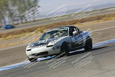 media/Oct-01-2022-24 Hours of Lemons (Sat) [[0fb1f7cfb1]]/10am (Front Straight)/